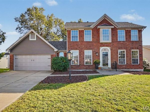 11 Castlio Court, St Charles, MO 63304
