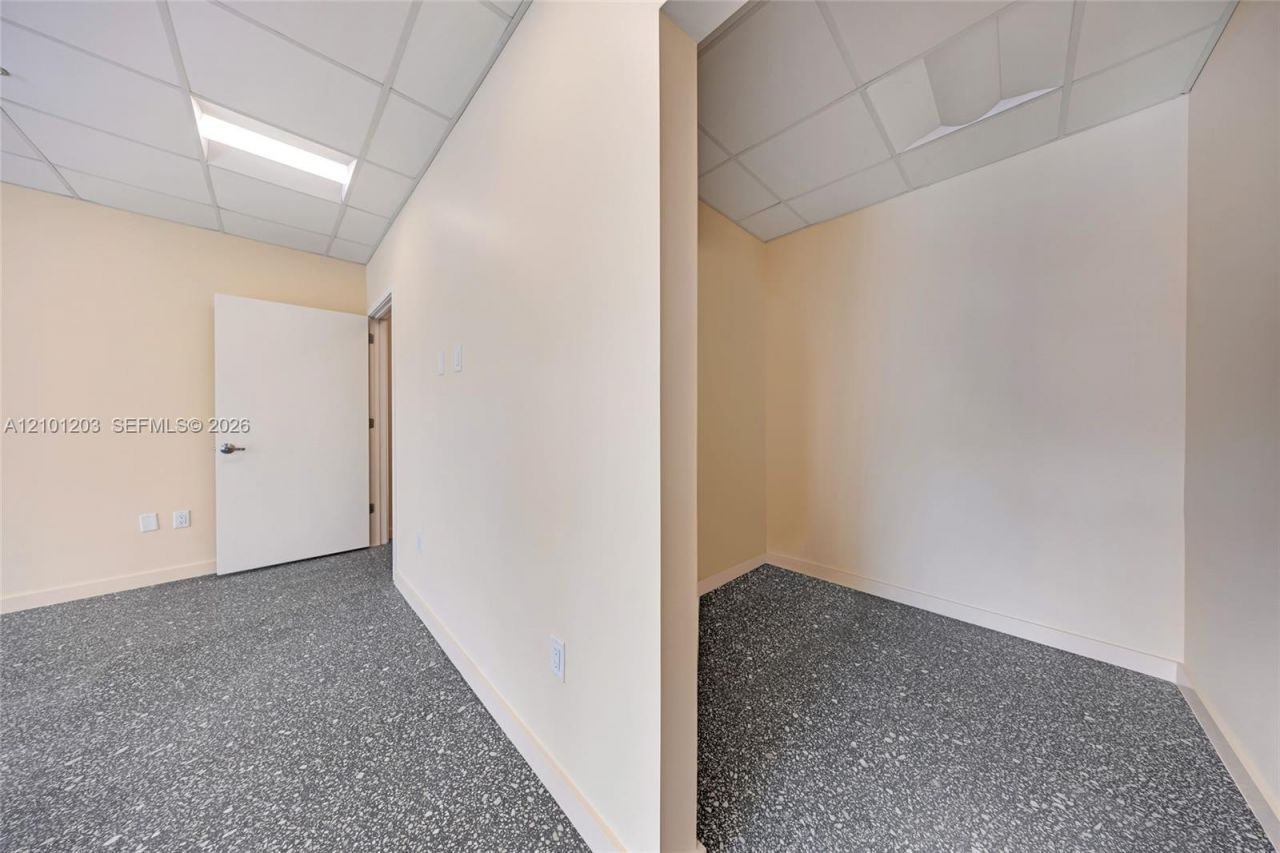 123 NW 14th St , Unit 201, Miami, FL 33136 Photo