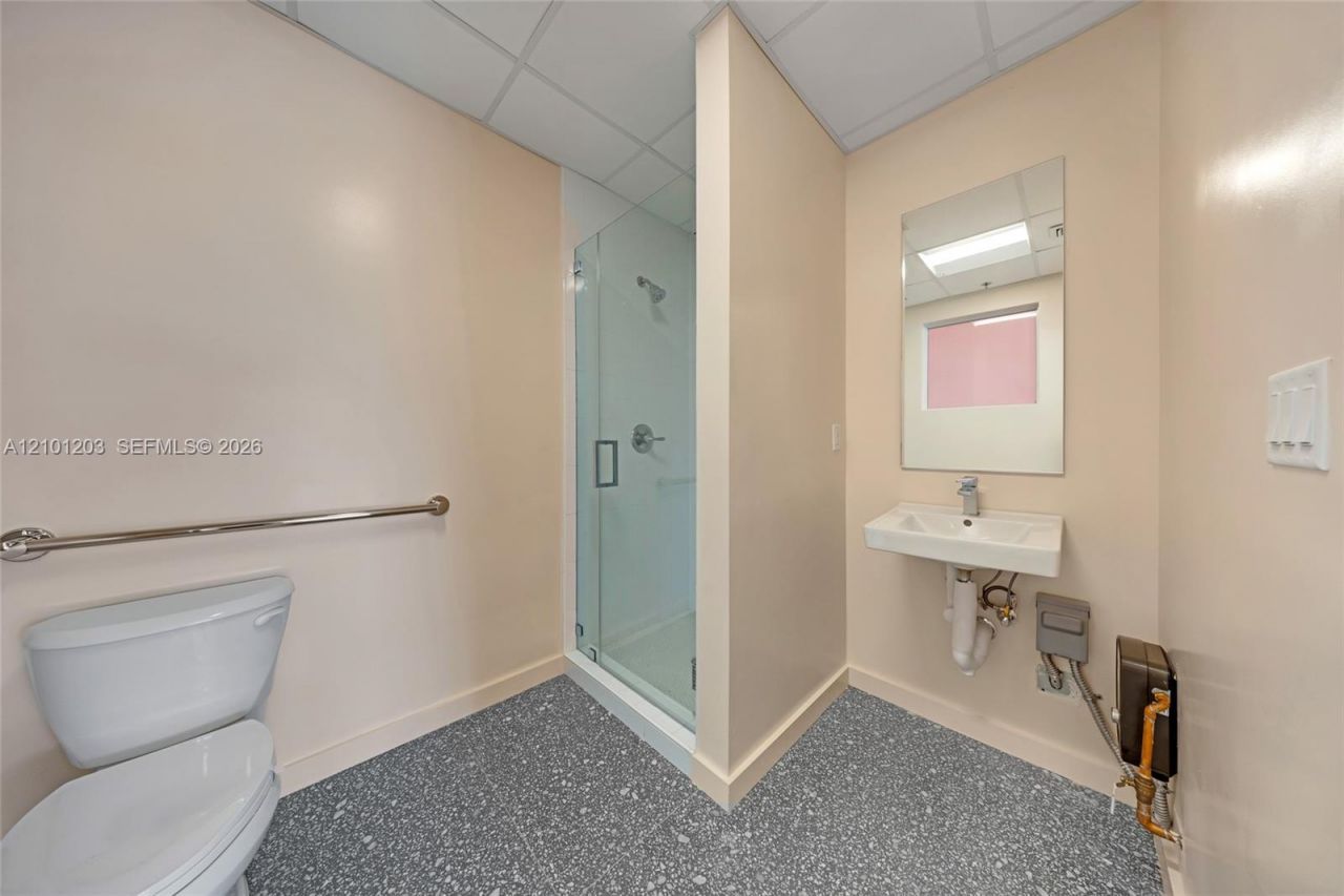 123 NW 14th St , Unit 201, Miami, FL 33136 Photo