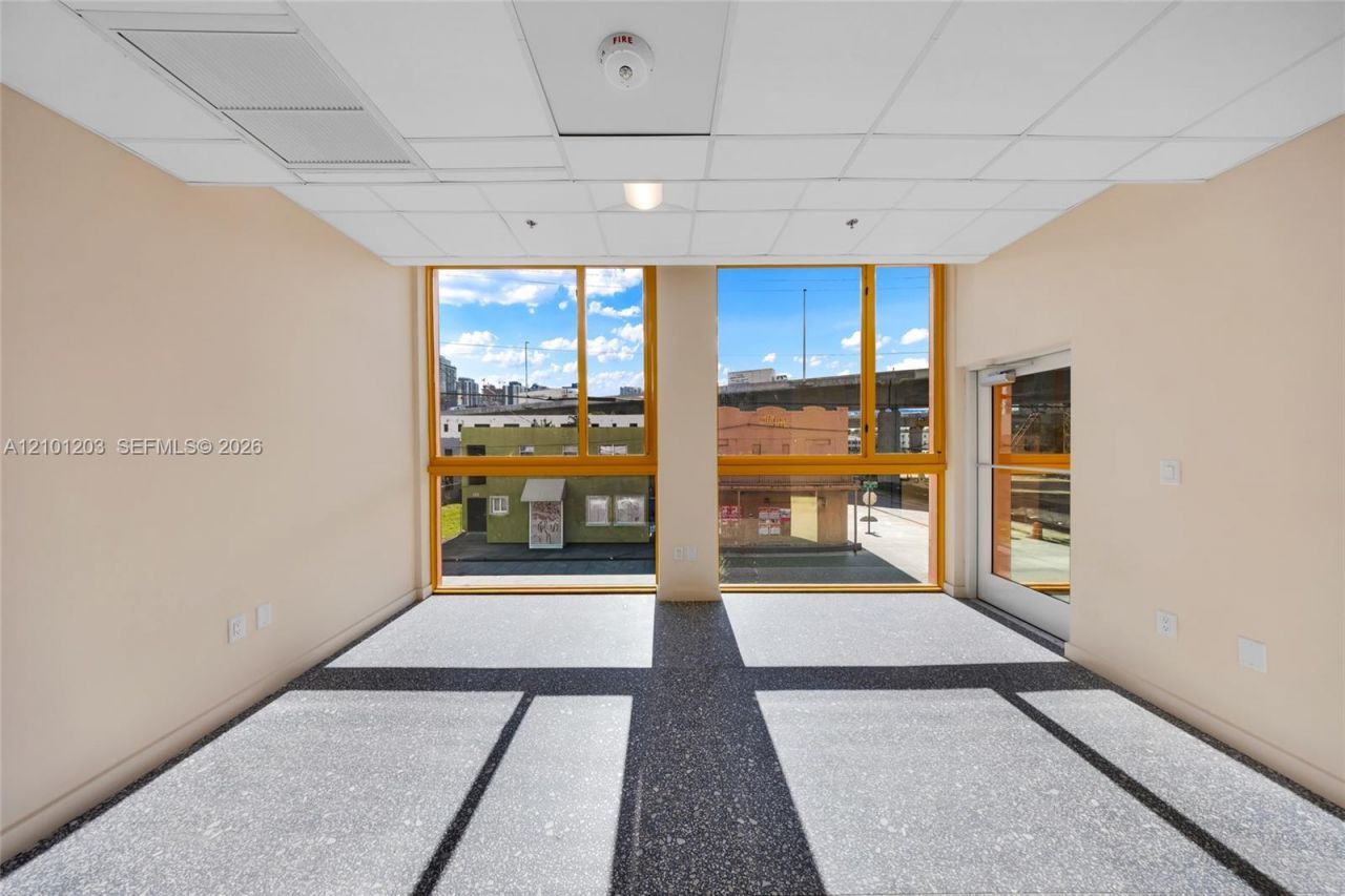 123 NW 14th St , Unit 201, Miami, FL 33136 Photo