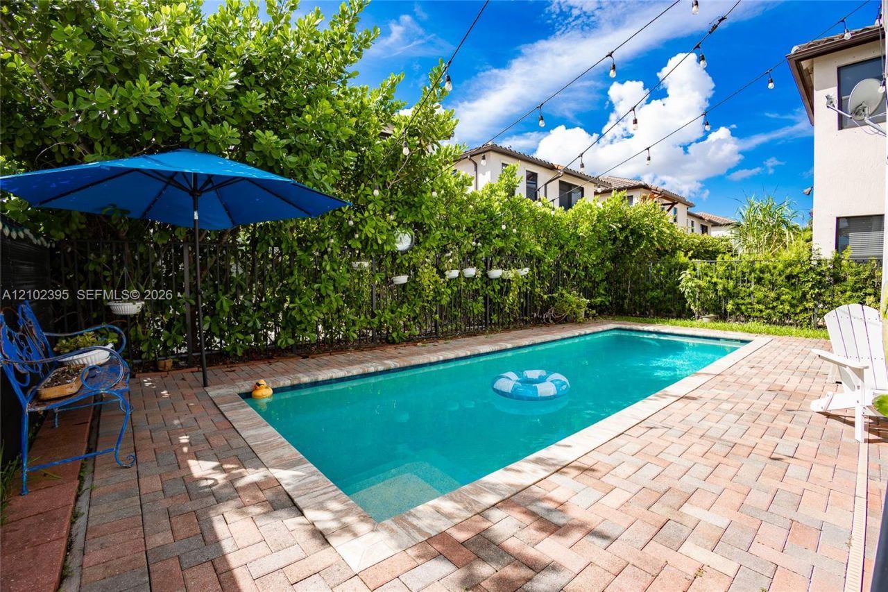 3302 W 97th Ter , Hialeah, FL 33018 Photo