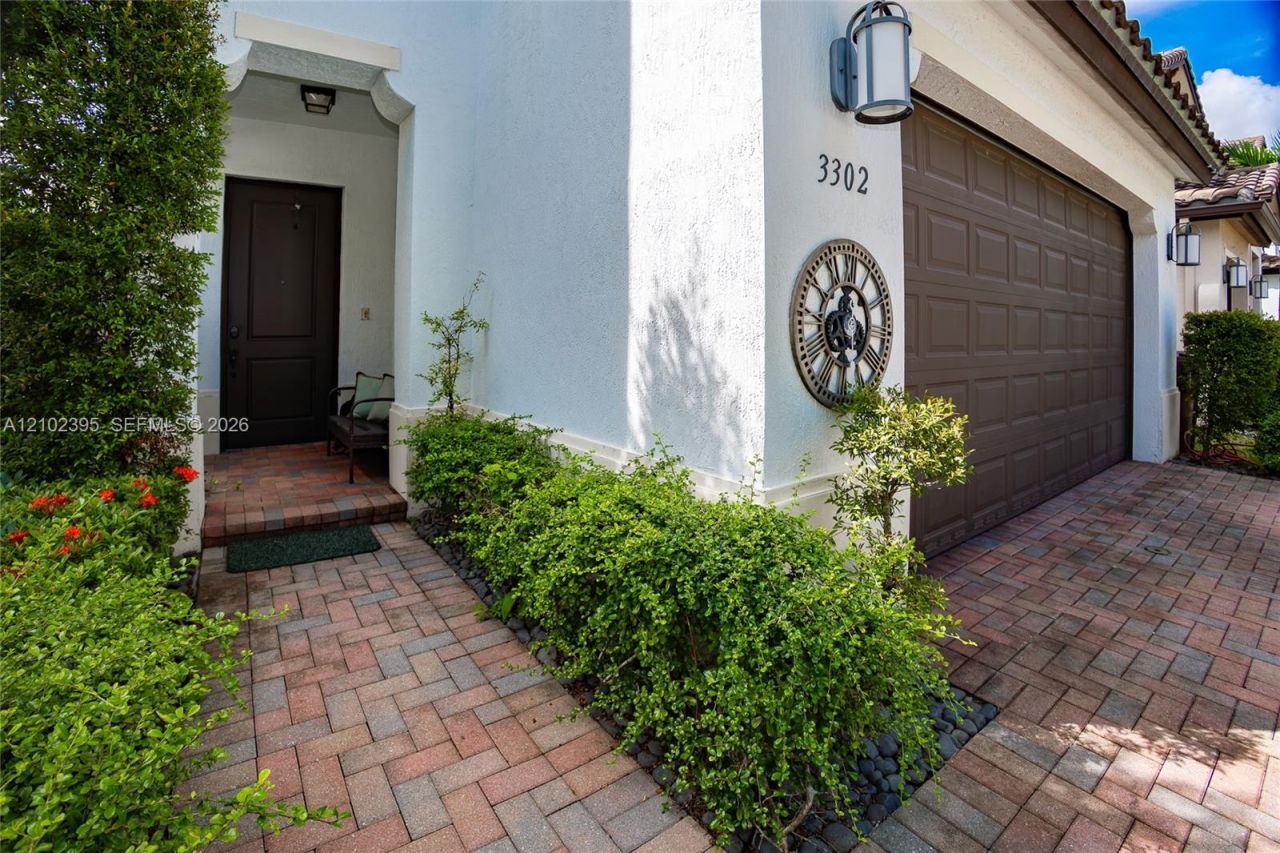 3302 W 97th Ter , Hialeah, FL 33018 Photo