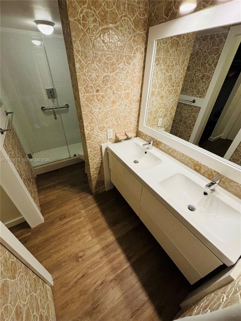 1300 Alton Rd , Unit 10B, Miami Beach, FL 33139 Photo