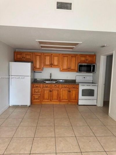 7130 Southgate Blvd , Unit 7130, Tamarac, FL 33321 Photo