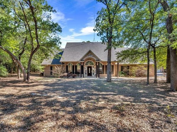 9645 Oak Meadow Lane, Pilot Point, TX 76258