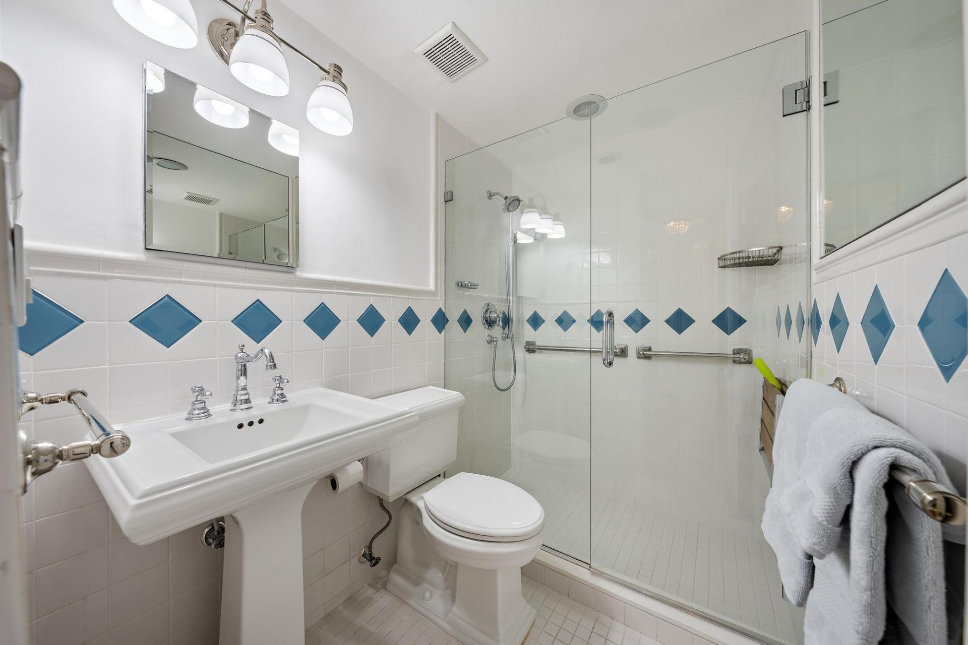 250 Bradley Place, Unit 408, Palm Beach, FL 33480 Photo