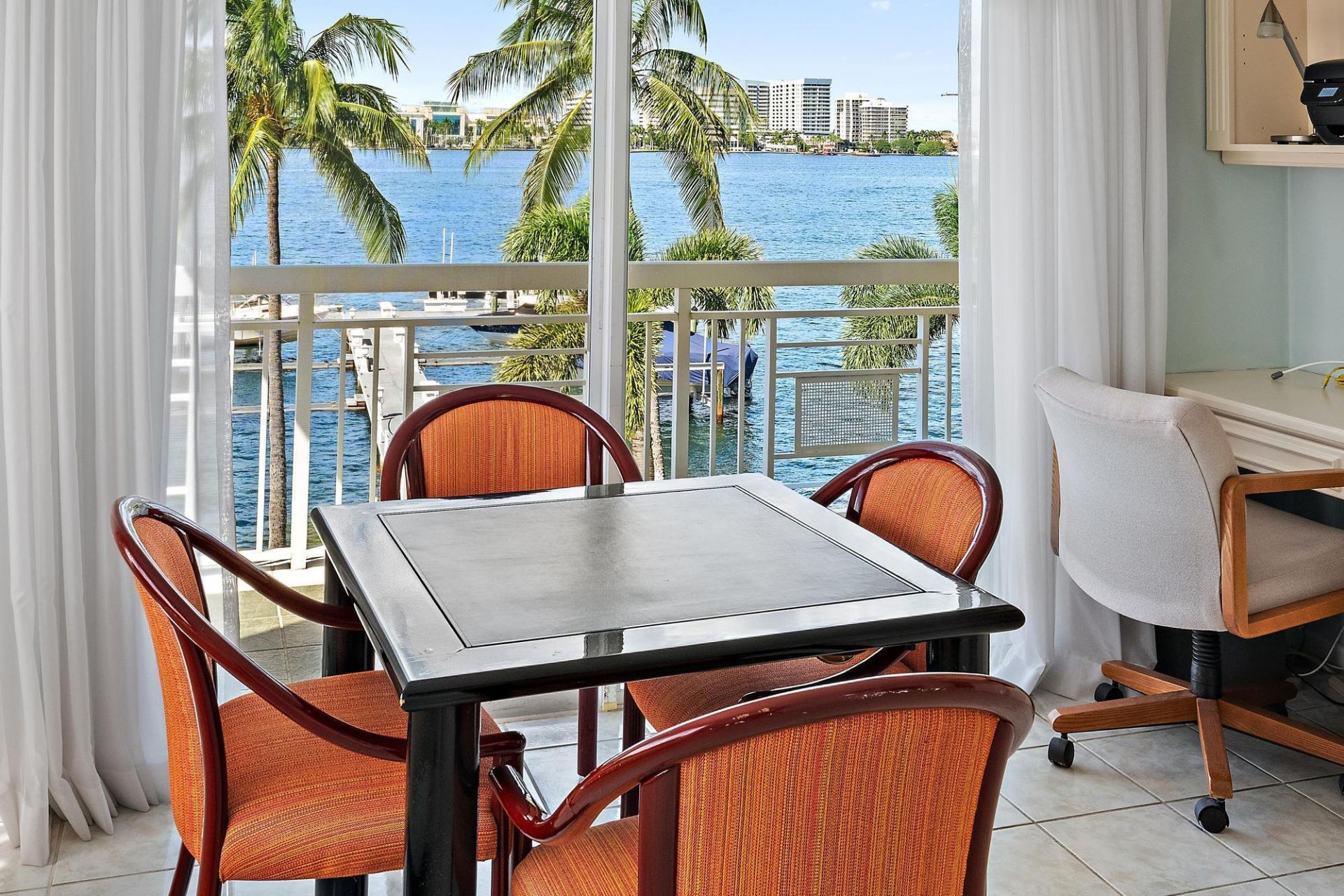 250 Bradley Place, Unit 408, Palm Beach, FL 33480 Photo