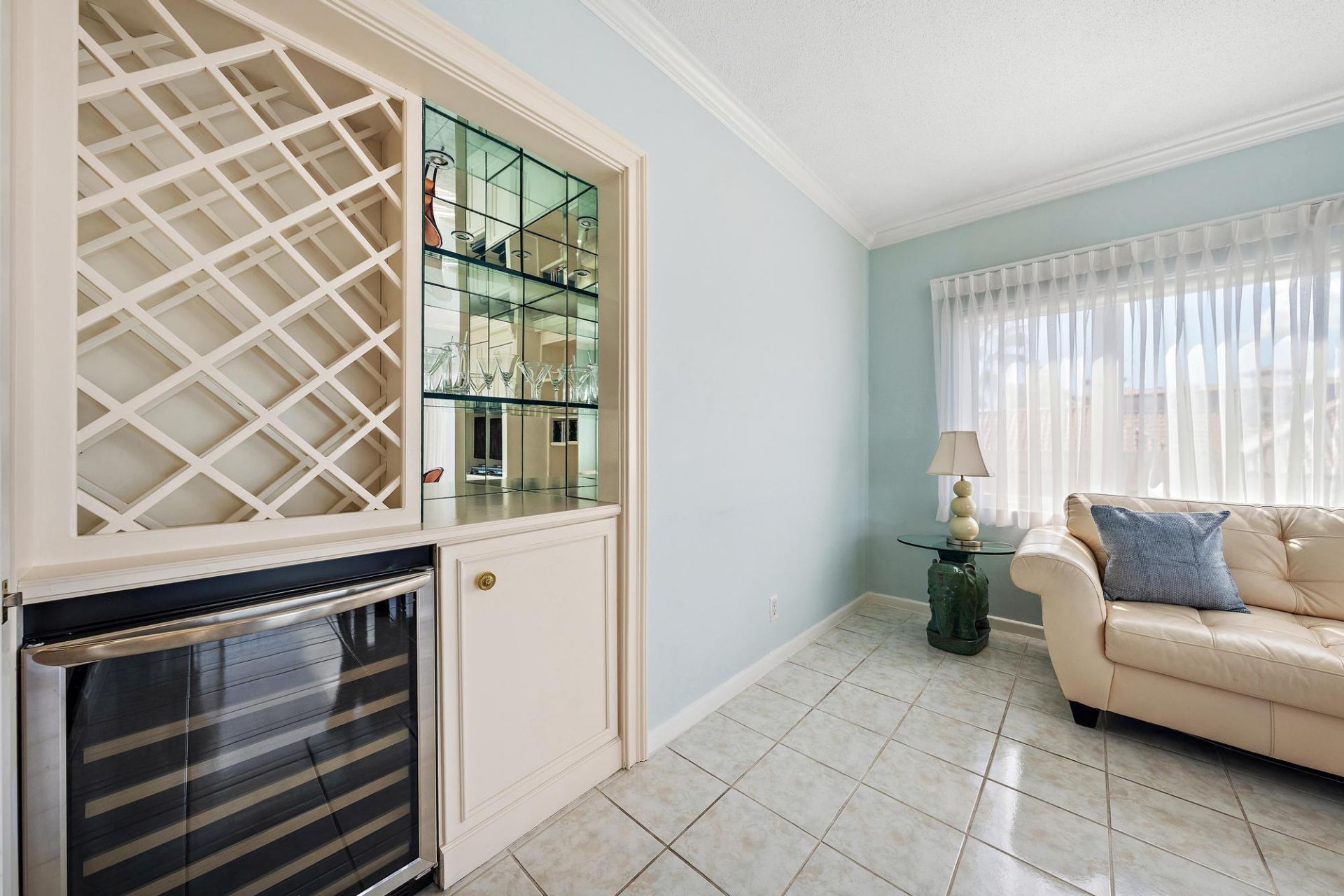 250 Bradley Place, Unit 408, Palm Beach, FL 33480 Photo
