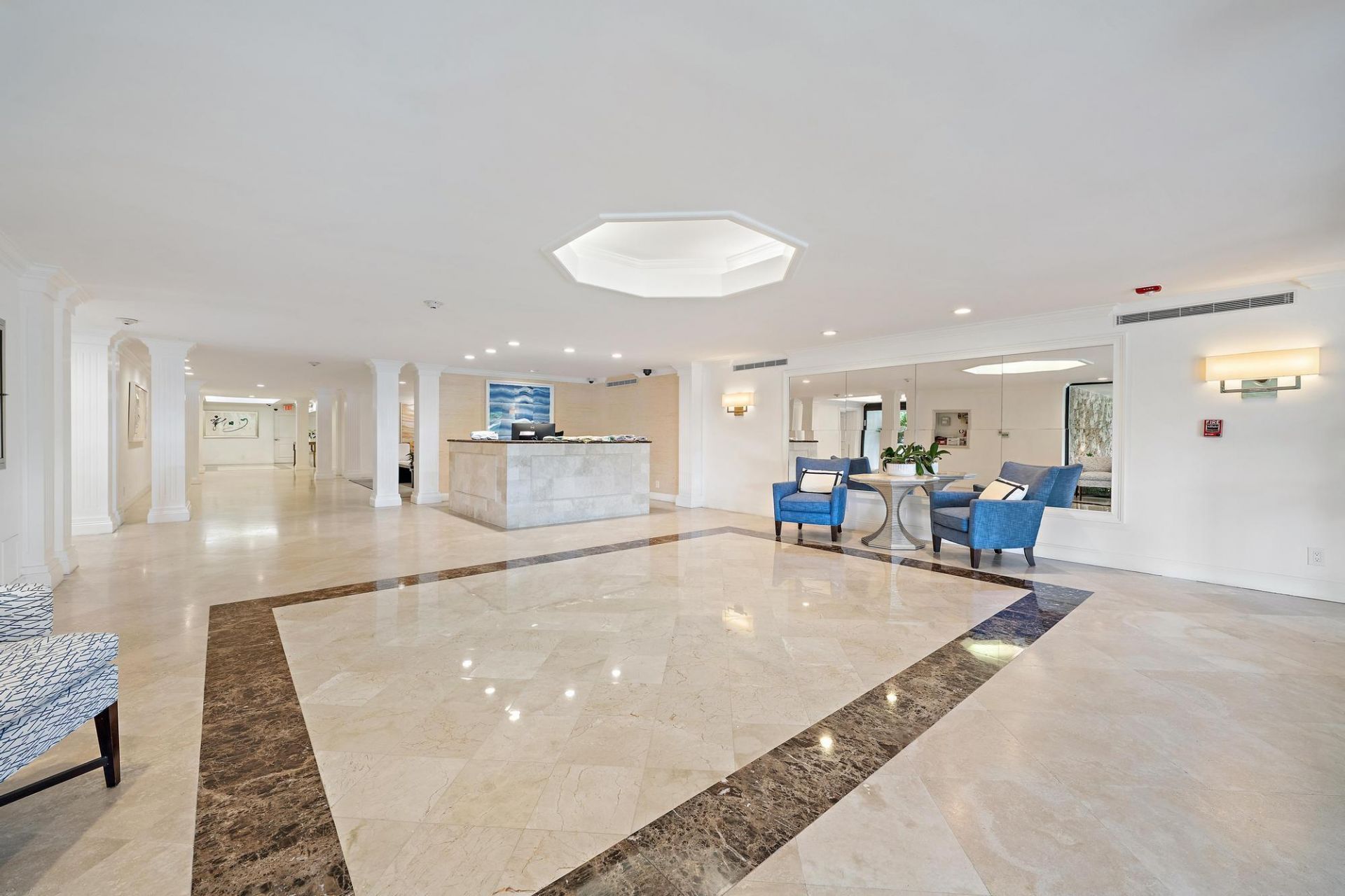250 Bradley Place, Unit 408, Palm Beach, FL 33480 Photo