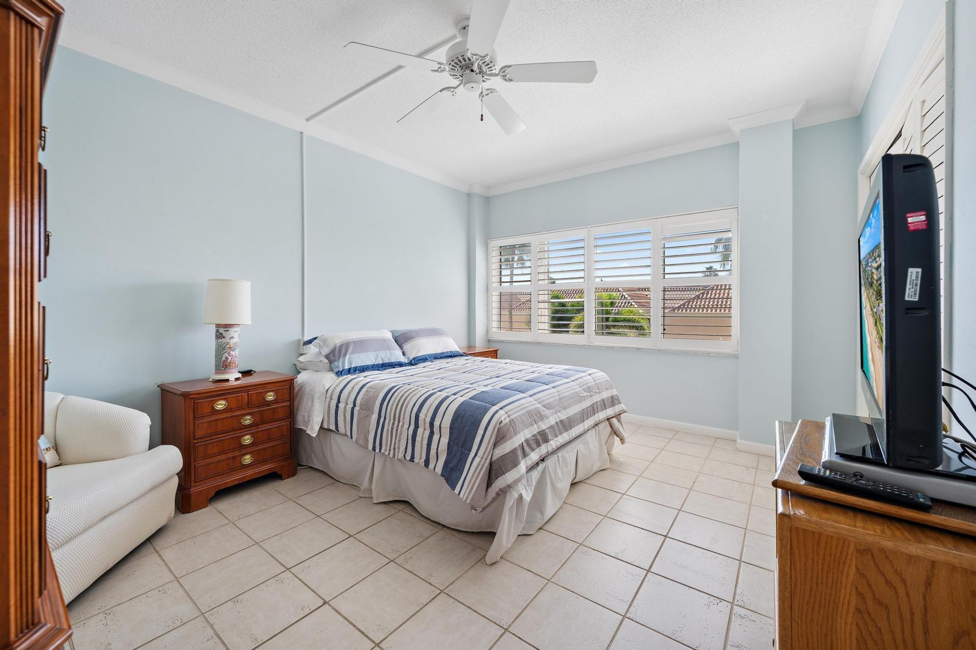 250 Bradley Place, Unit 408, Palm Beach, FL 33480 Photo
