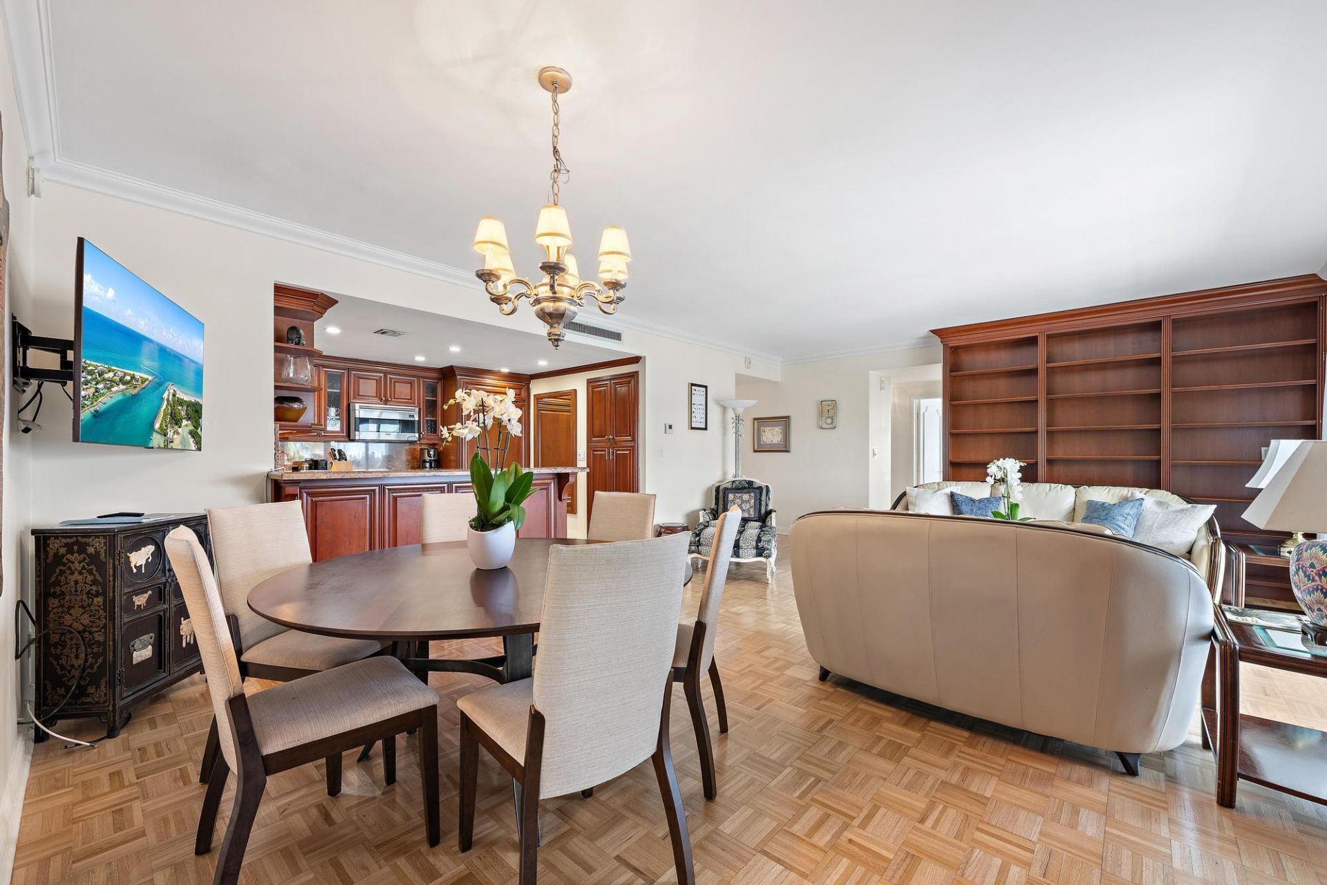 250 Bradley Place, Unit 408, Palm Beach, FL 33480 Photo