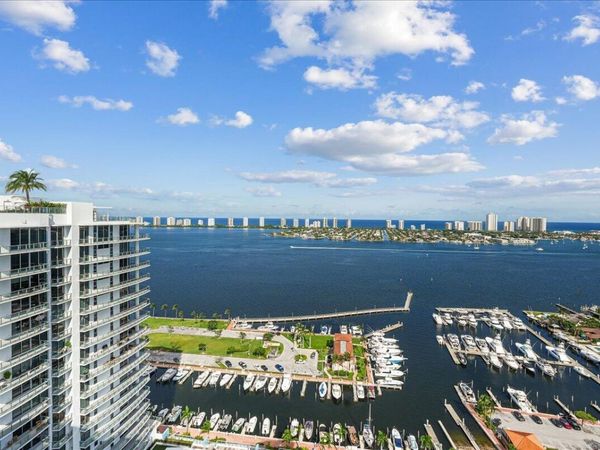 220 LAKE SHORE Drive, Unit 2406, West Palm Beach, FL 33403