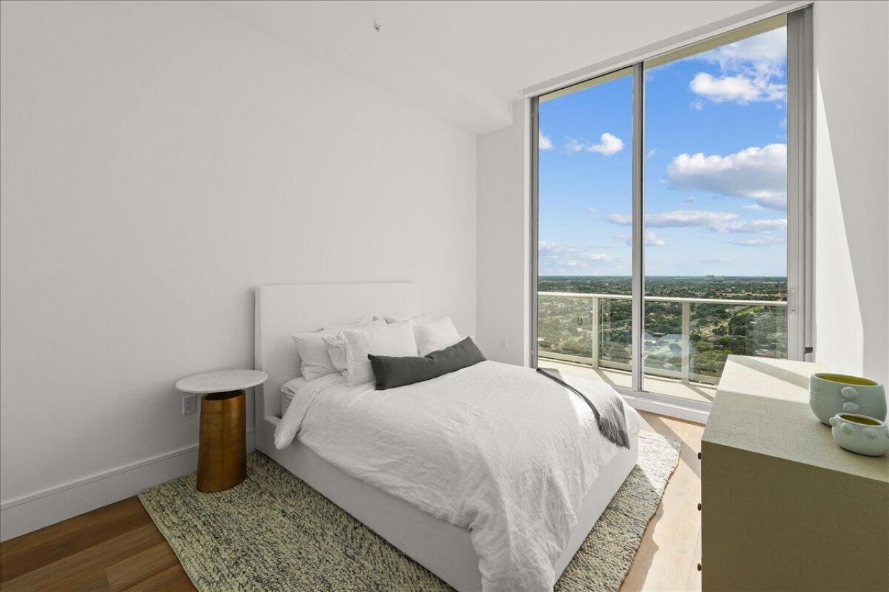 220 Lake Shore Drive, Unit 2406, West Palm Beach, FL 33403 Photo