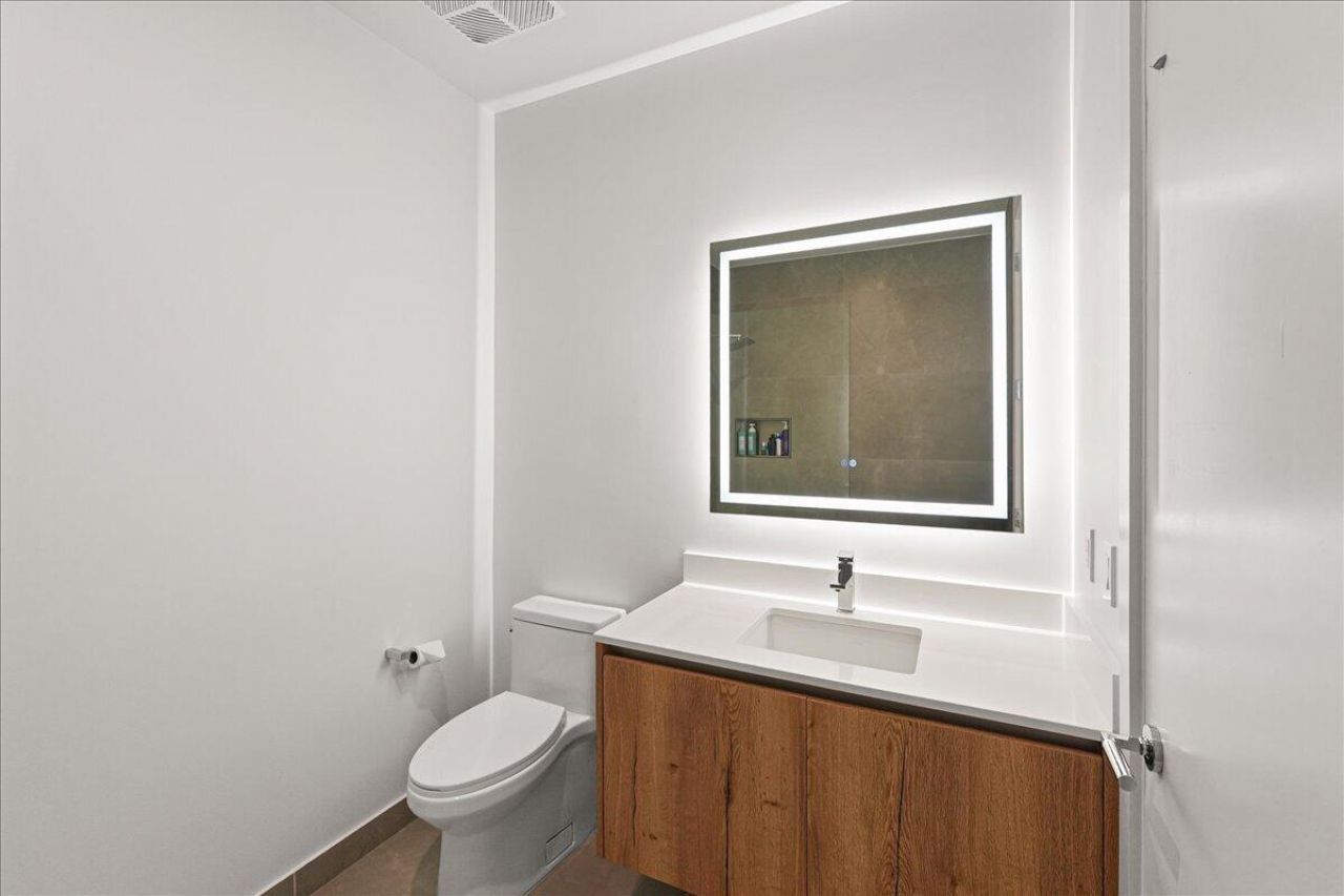 220 Lake Shore Drive, Unit 2406, West Palm Beach, FL 33403 Photo