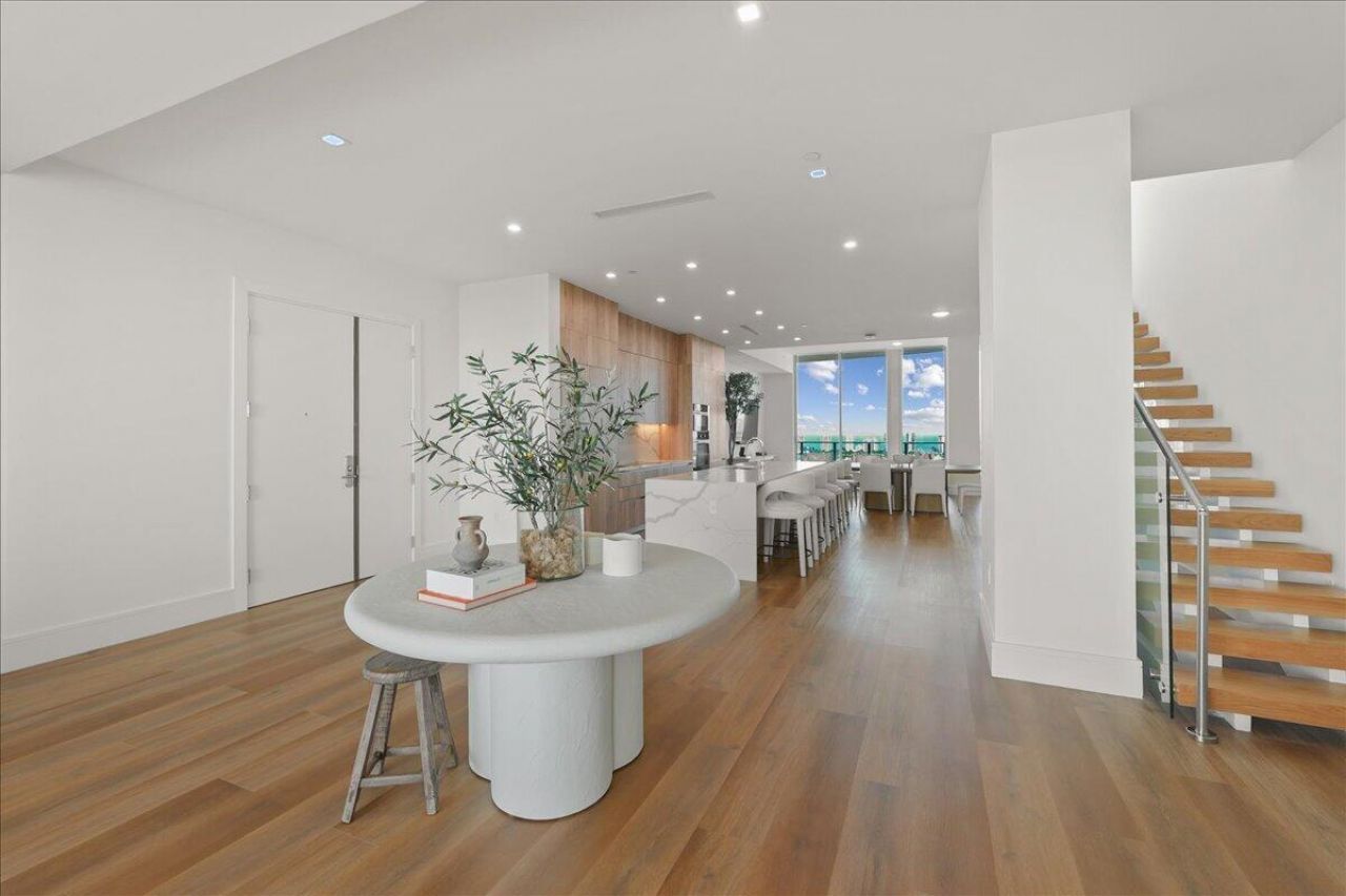 220 Lake Shore Drive, Unit 2406, West Palm Beach, FL 33403 Photo