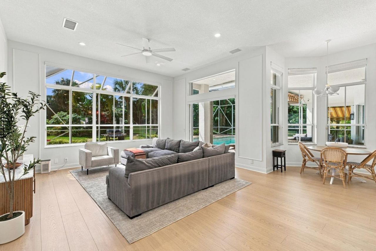 17104 Gulf Pine Circle, Wellington, FL 33414 Photo