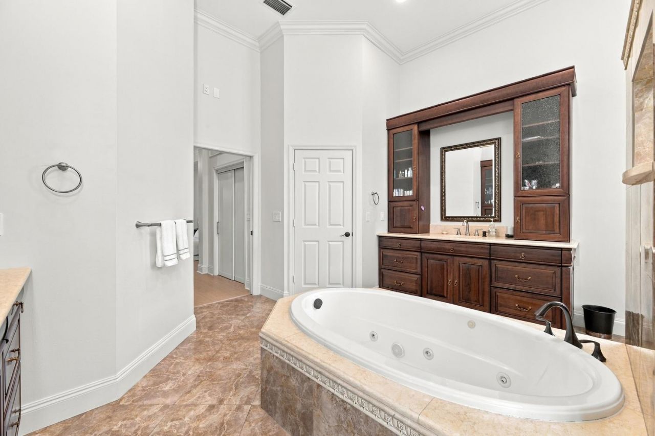17104 Gulf Pine Circle, Wellington, FL 33414 Photo