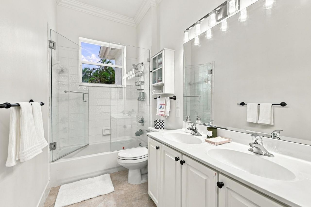 17104 Gulf Pine Circle, Wellington, FL 33414 Photo