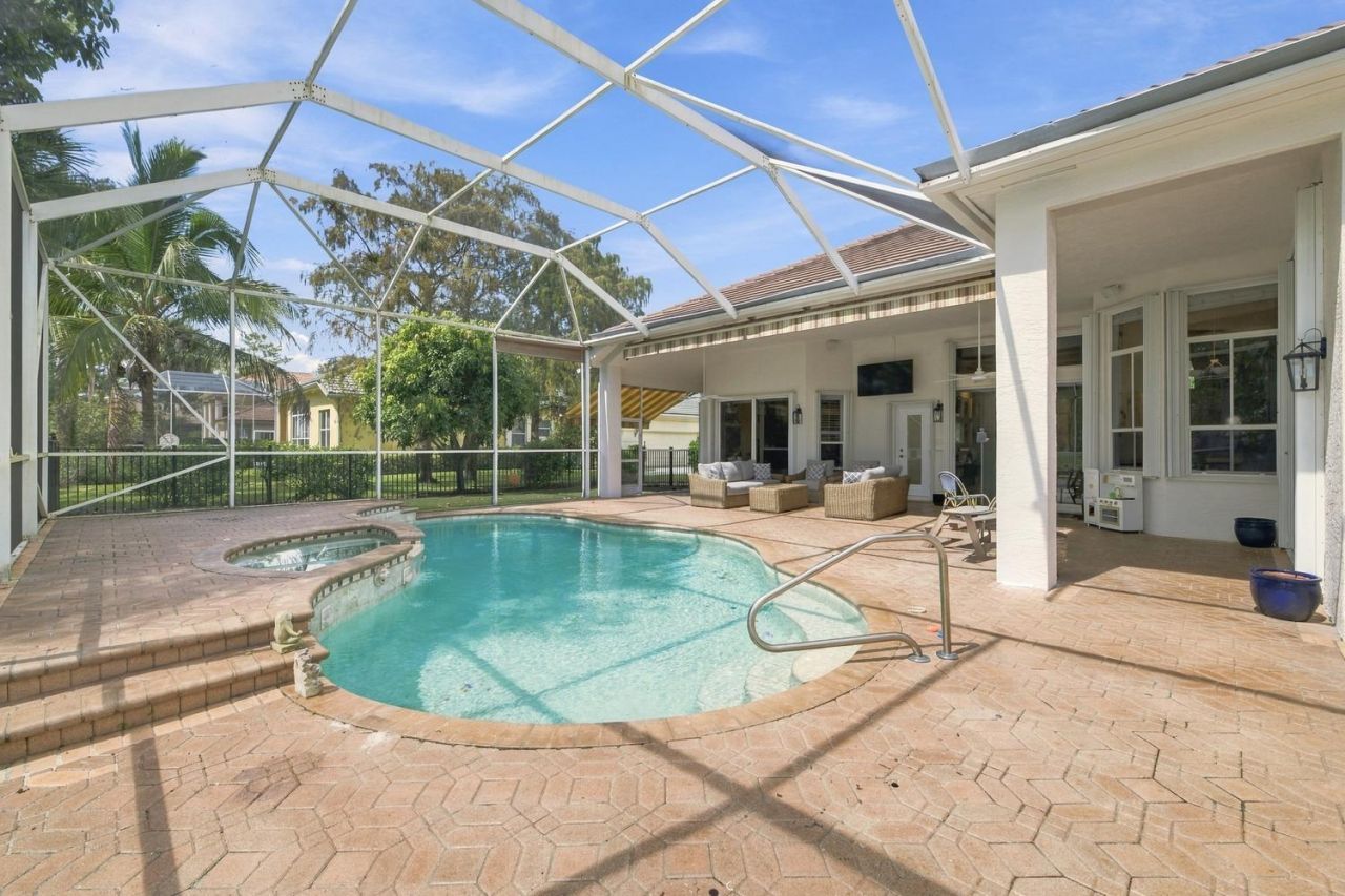 17104 Gulf Pine Circle, Wellington, FL 33414 Photo
