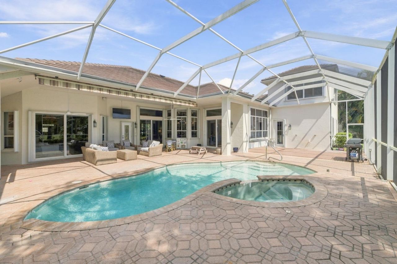 17104 Gulf Pine Circle, Wellington, FL 33414 Photo