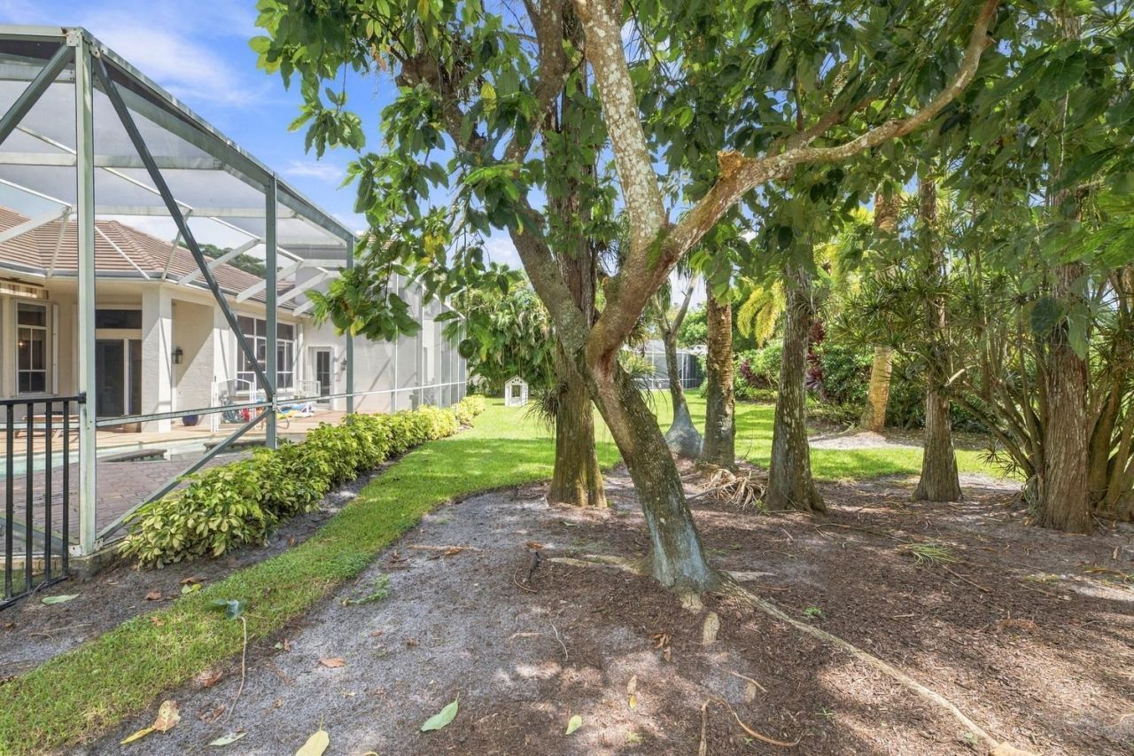 17104 Gulf Pine Circle, Wellington, FL 33414 Photo