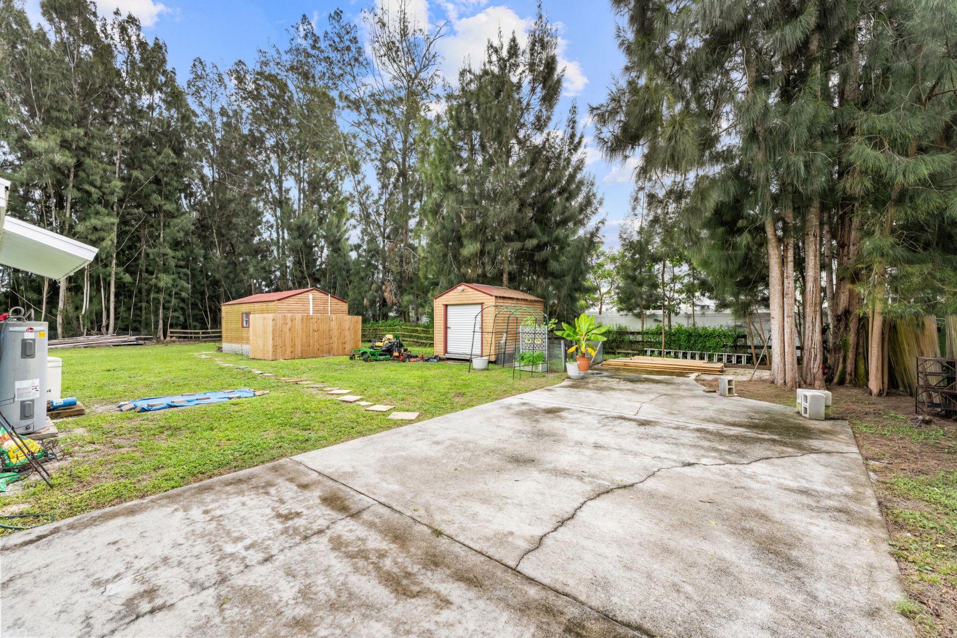 6368 Bishoff Road, West Palm Beach, FL 33413 Photo