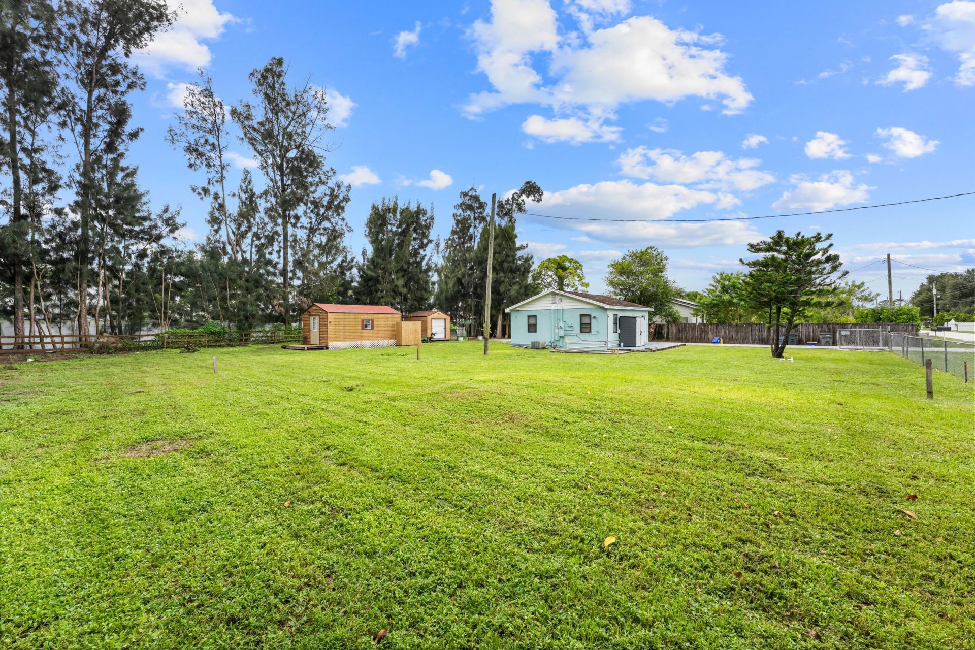 6368 Bishoff Road, West Palm Beach, FL 33413 Photo
