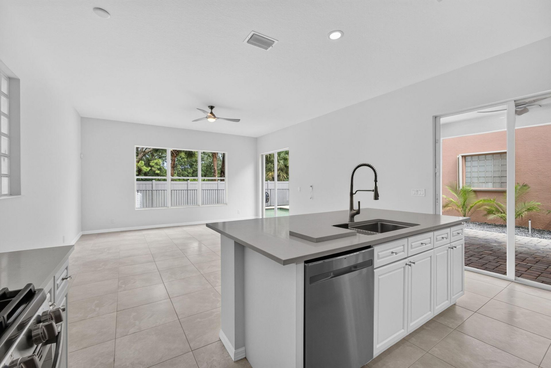 207 Isle Verde Way, Palm Beach Gardens, FL 33418 Photo