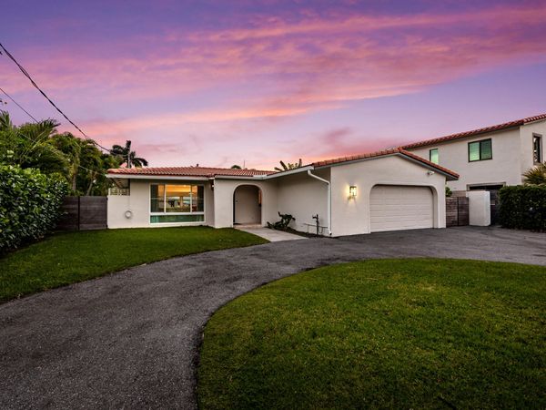 2417 NE 19th Avenue, Wilton Manors, FL 33305