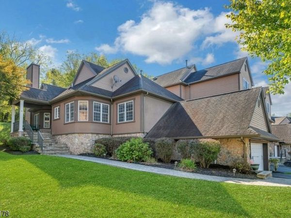 16 Havenhill Rd, Hardyston, NJ 07419