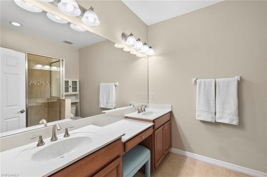 23421 Alamanda Dr , Unit 203, Estero, FL 34135 Photo