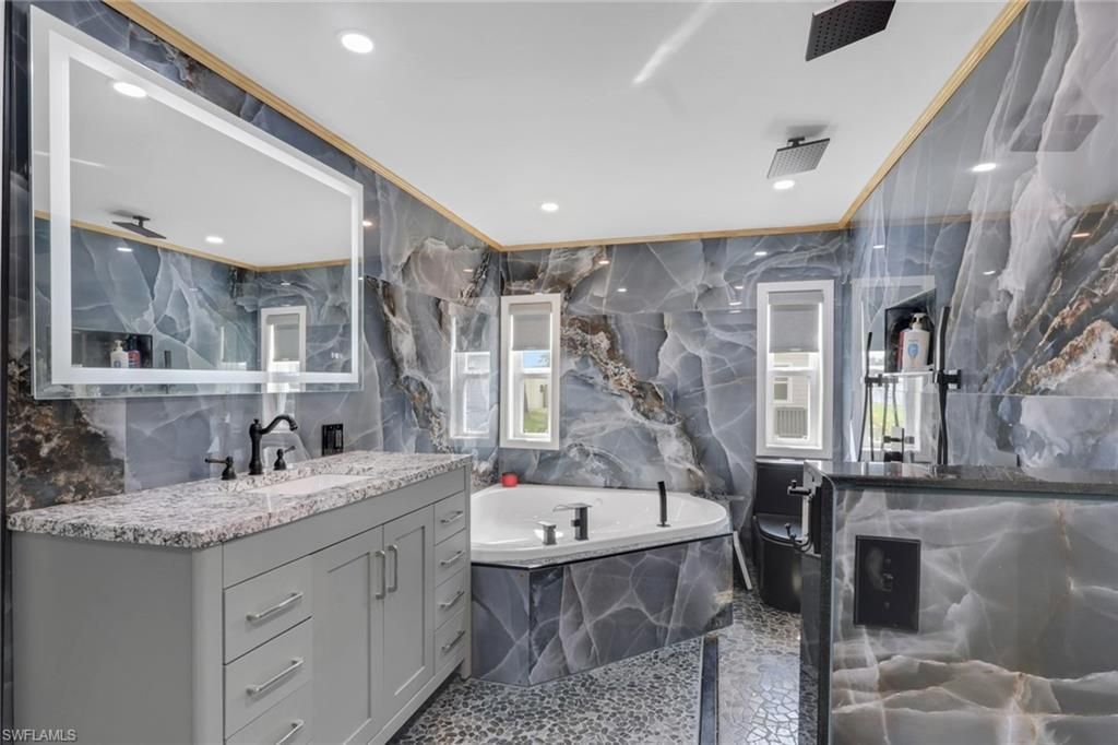 27547 Macke Dr, Bonita Springs, FL 34135 Photo