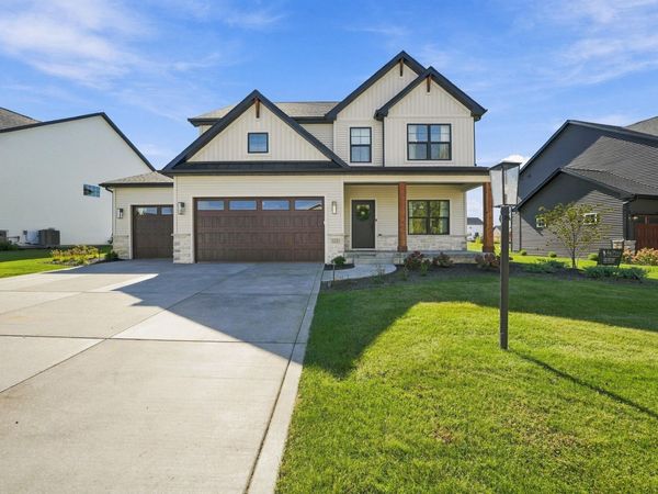 2221 Easton Park Drive , Chesterton, IN 46304