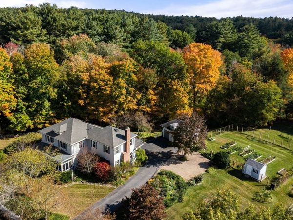 58 Hartford St, Dover, MA 02030