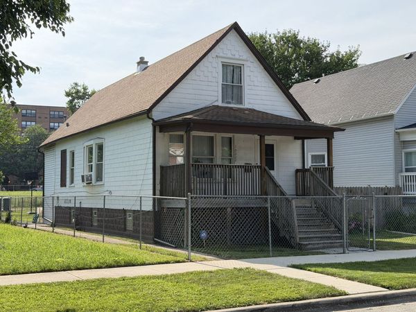 10222 S Indiana Avenue, Chicago, IL 60628