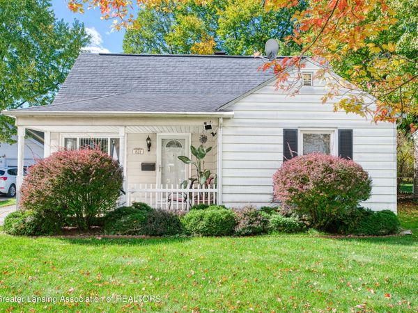 821 Andrus Avenue, Lansing, MI 48917