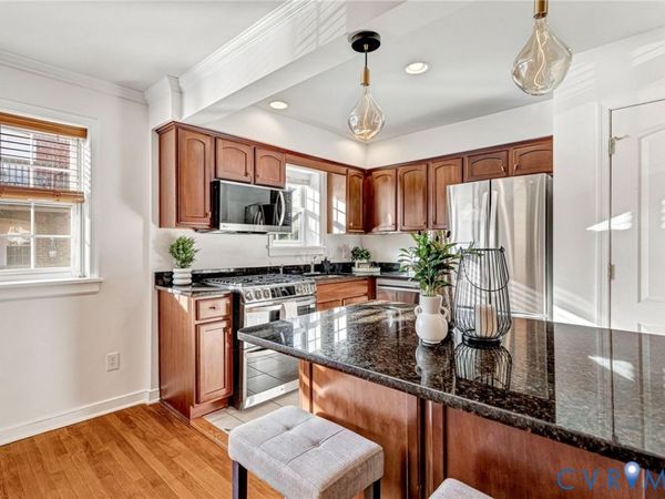 4520 Grove Avenue, Unit U5, Richmond, VA 23221