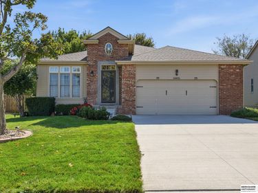 18851 Jones Street, Elkhorn, NE 68022