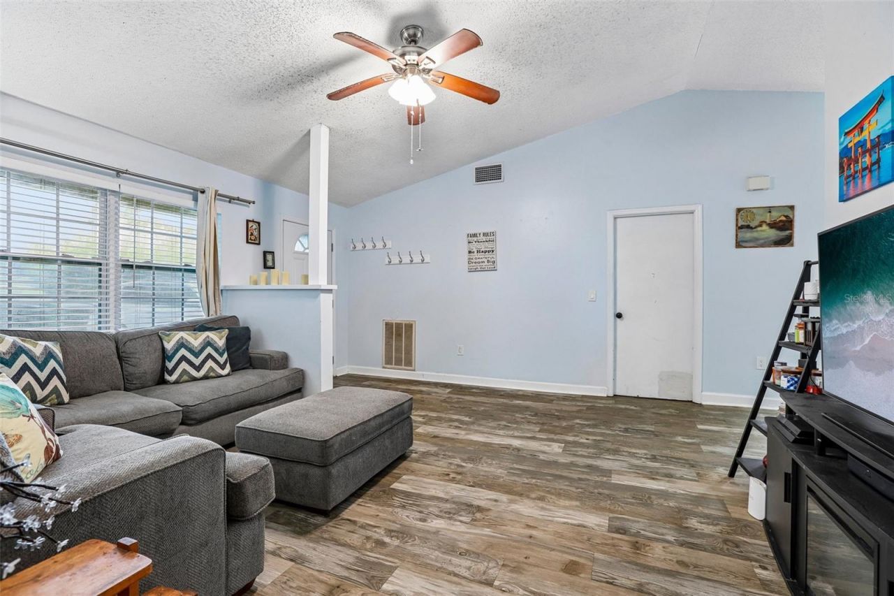 2310 Liston Circle, Palm Harbor, FL 34683 Photo