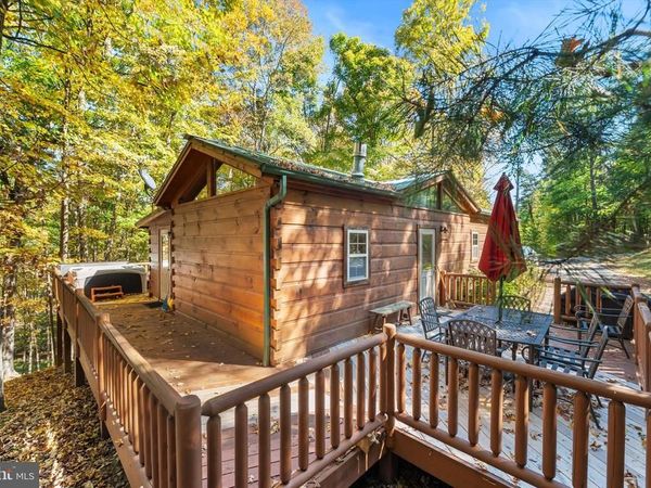 333 SINGING BROOK TRL TRAIL, BERKELEY SPRINGS, WV 25411
