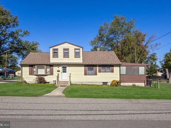 501 GREENWOOD AVENUE, MAPLE SHADE, NJ 08052