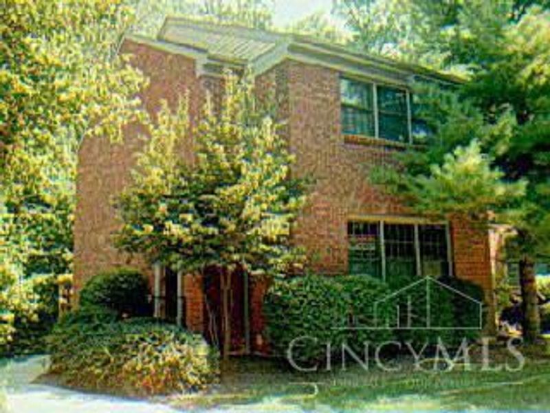 9112 Dominion Circle, Sycamore Township, OH 45249 Photo 1