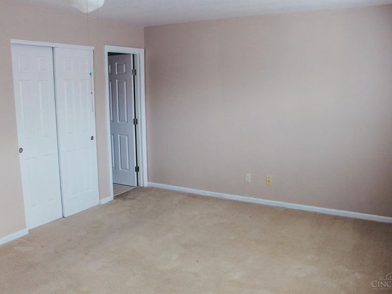 9112 Dominion Circle, Sycamore Township, OH 45249 Photo 8