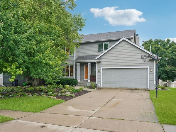 15012 Hawthorn Drive, Clive, IA 50325
