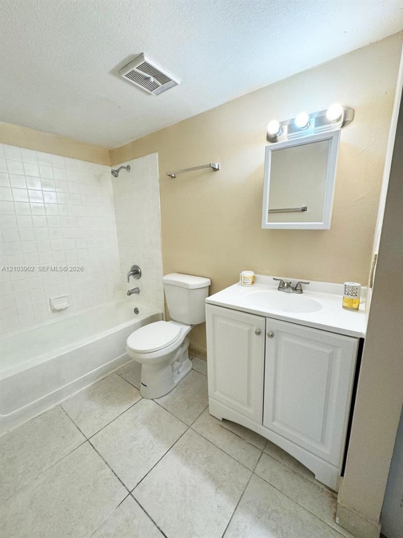 7429 SW 152nd Ave, Unit 13-106, Miami, FL 33193 Photo