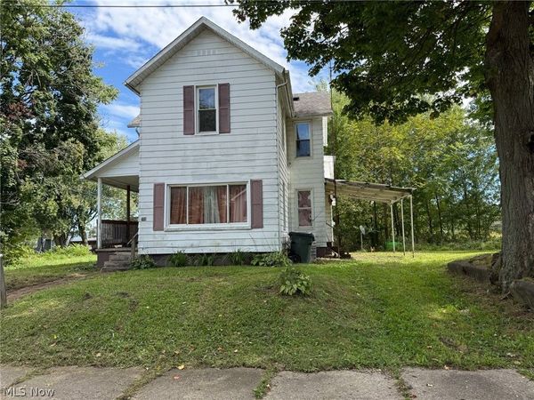 736 Woodland Avenue , Alliance, OH 44601