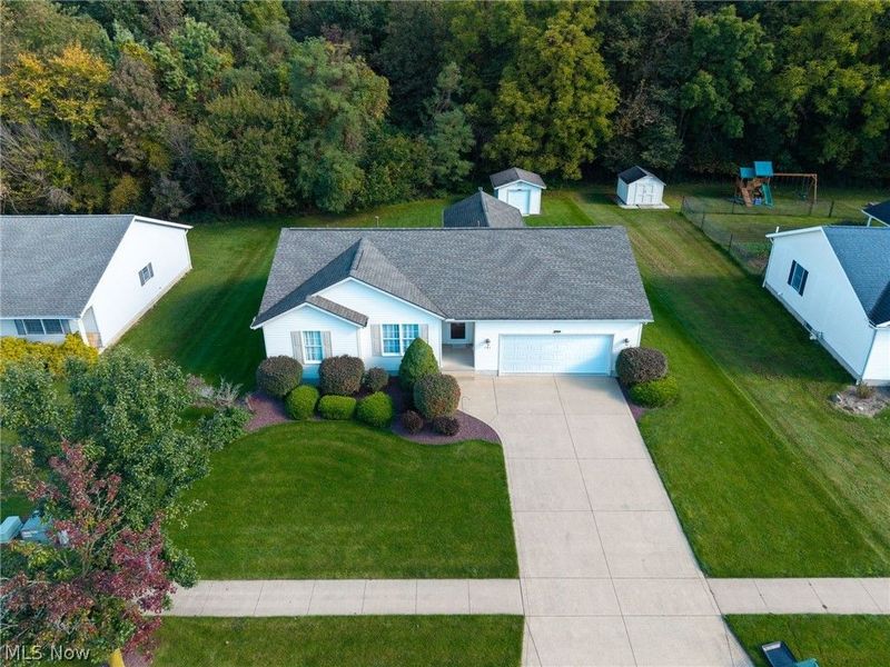 141 Parkside Drive, Creston, OH 44217 Photo 2