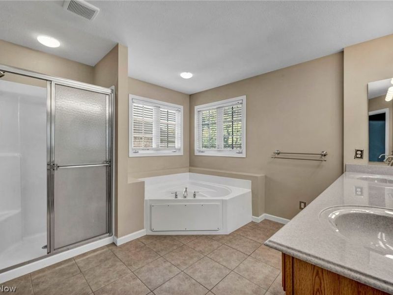 2983 Clearbrook Drive, Avon, OH 44011 Photo 21