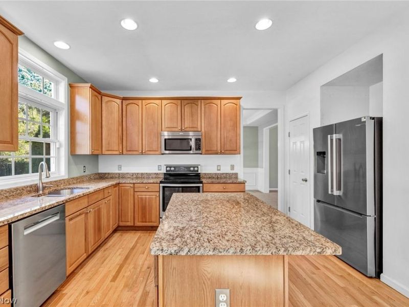 2983 Clearbrook Drive, Avon, OH 44011 Photo 5