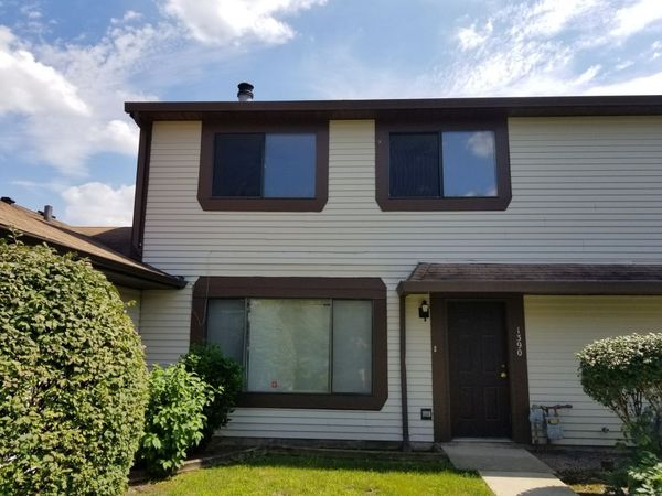 1390 PEBBLEBEACH Drive , Hanover Park, IL 60133